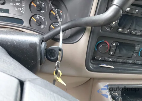 2004 Chevrolet Tahoe Lt z USA, uszkodzony, nr VIN 1GNEK13Z04R252744